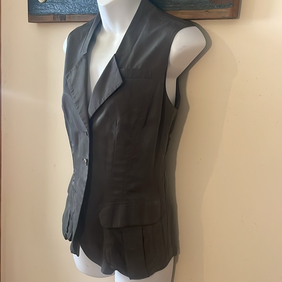 Karen Millen Army Green Faux Silk Vest Size 6 - Picture 5 of 16